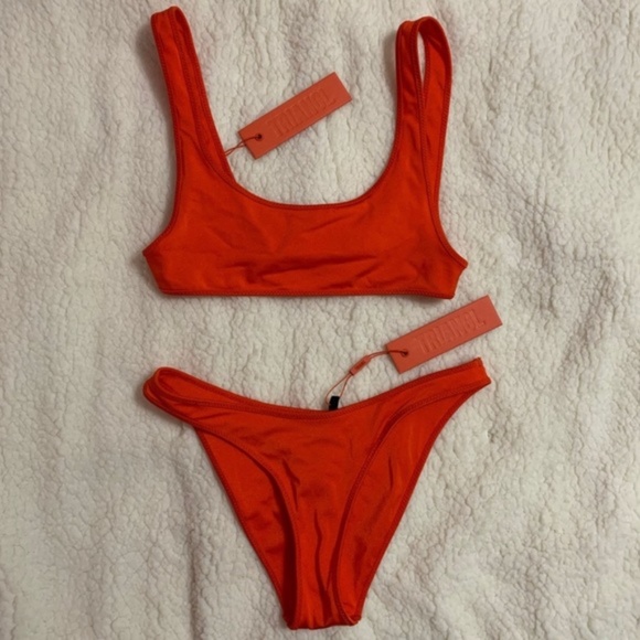 🏷 TWO-PIECE BATHING-SUIT - Picture 2 of 7